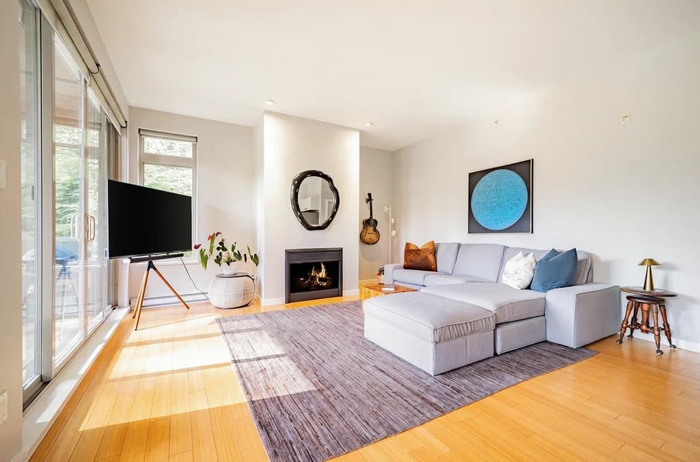 201 40147 GOVERNMENT ROAD, Squamish, BC — Residential for Sale - Photo 2