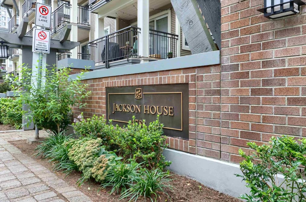 201 4788 BRENTWOOD DRIVE, Burnaby, BC — Residential for Sale - Photo 2