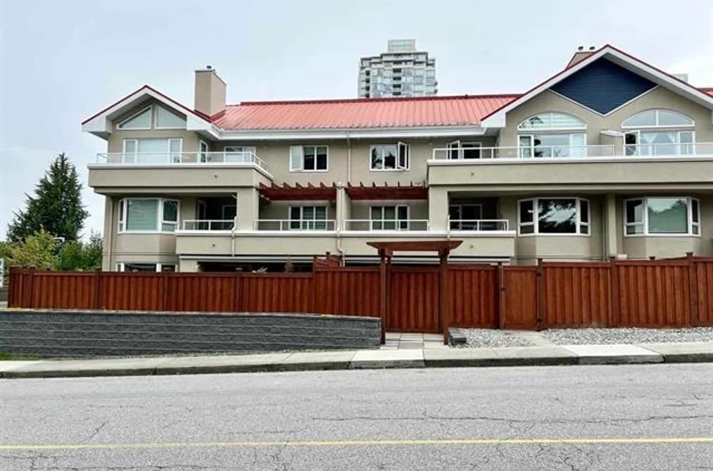 201 501 COCHRANE AVENUE, Coquitlam, BC — Residential for Sale - Main Photo