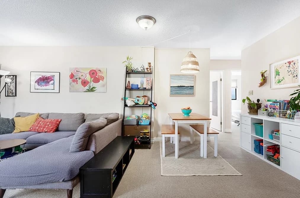 201 9146 SATURNA DRIVE, Burnaby, BC — Residential for Sale - Photo 2