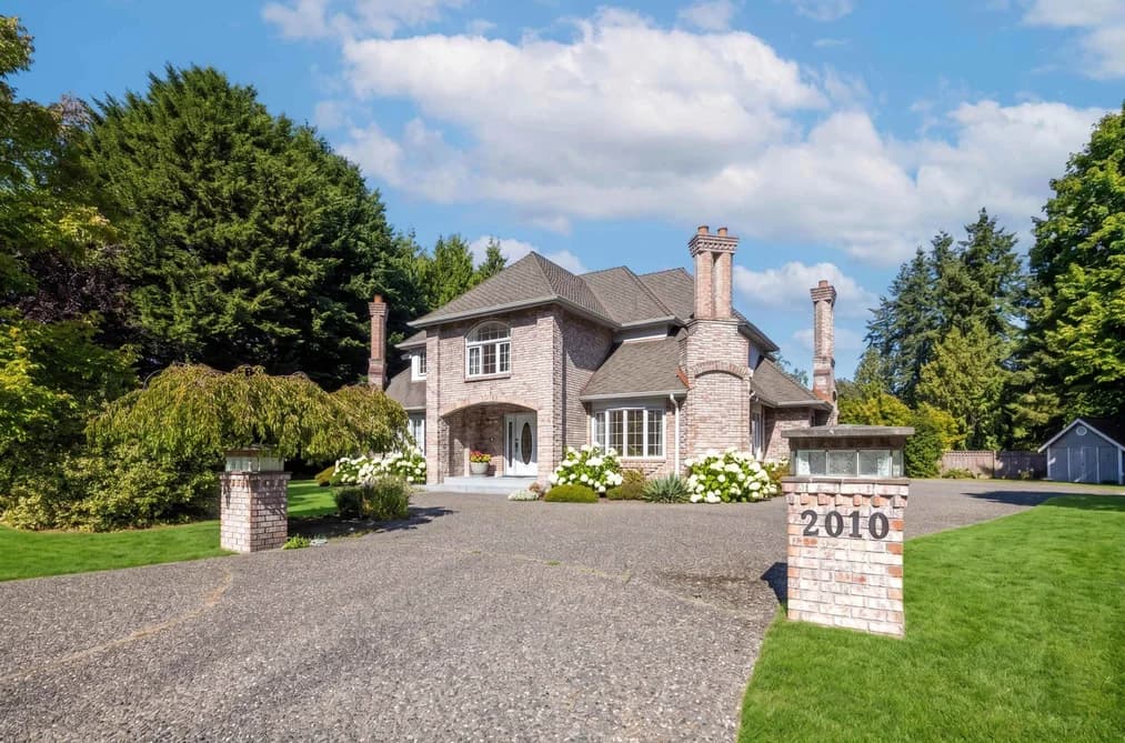 2010 132A STREET, Surrey, BC — Residential for Sale - Photo 2