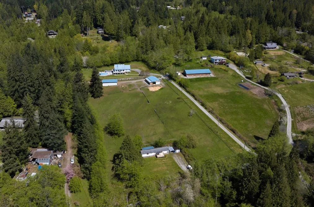 2010 RANCH ROAD, Roberts Creek, BC — Residential for Sale - Main Photo