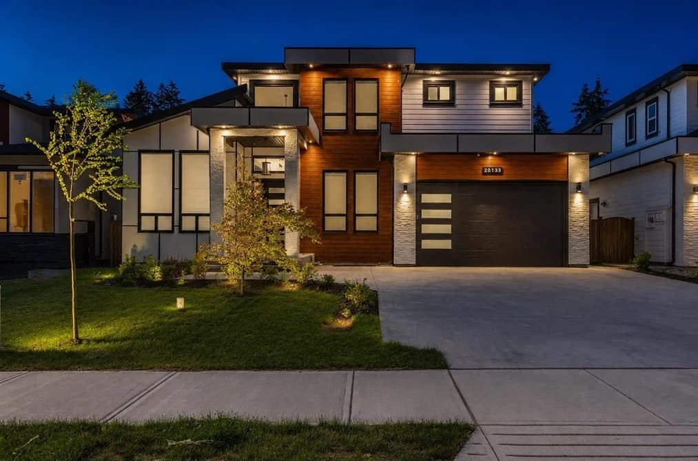 20133 27 AVENUE, Langley, BC — Residential for Sale - Main Photo