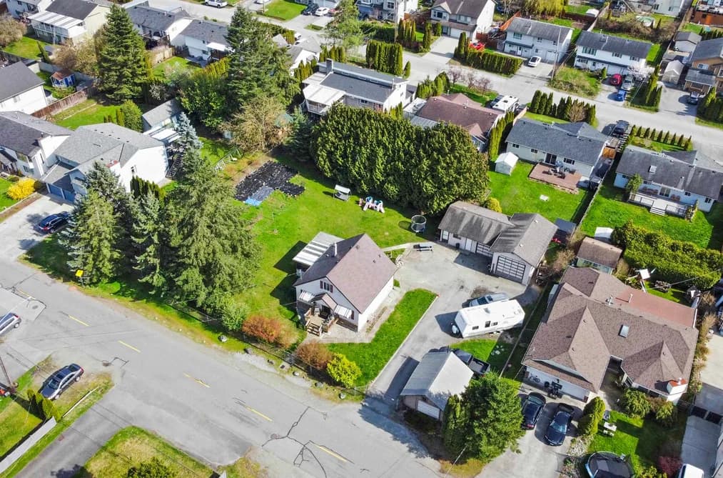 20138 LORNE AVENUE, Maple Ridge, BC — Residential for Sale - Photo 2