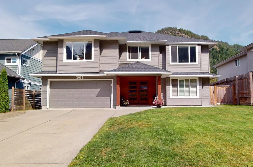 2015 BALSAM WAY, Squamish, BC — Residential for Sale - Main Photo