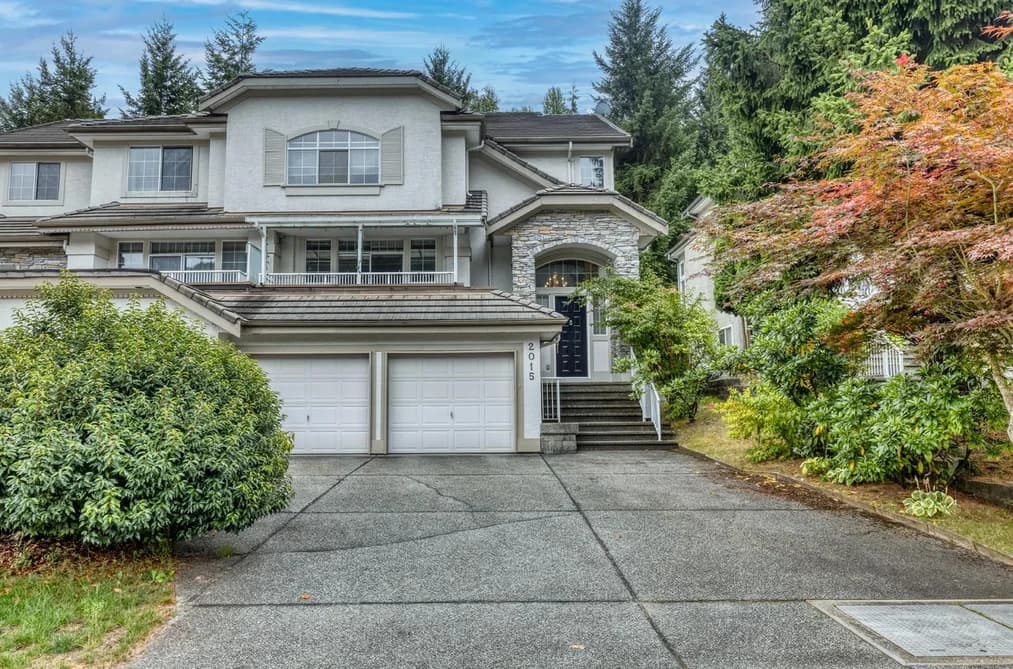 2015 PARKWAY BOULEVARD, Coquitlam, BC — Residential for Sale - Photo 2