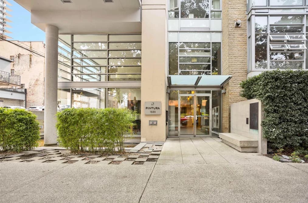 202 1530 W 8TH AVENUE, Vancouver, BC — Residential for Sale - Photo 2