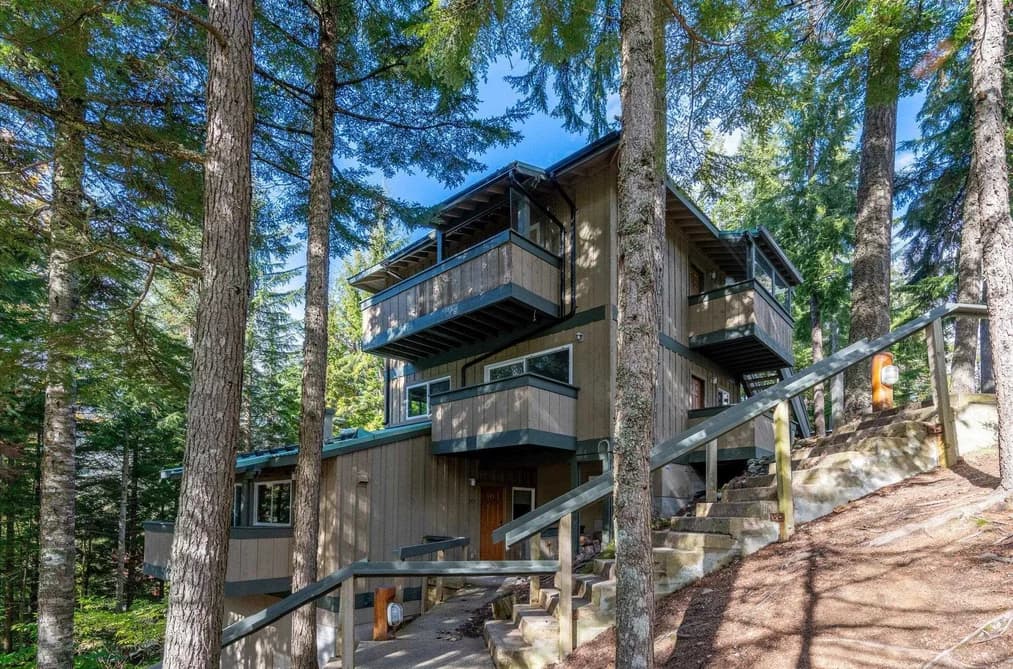 202 2101 CASTLE DRIVE, Whistler, BC — Residential for Sale - Main Photo