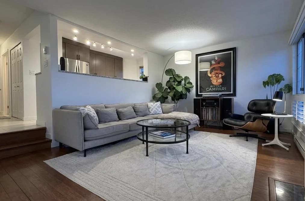 202 2440 HAYWOOD AVENUE, West Vancouver, BC — Residential for Sale - Main Photo