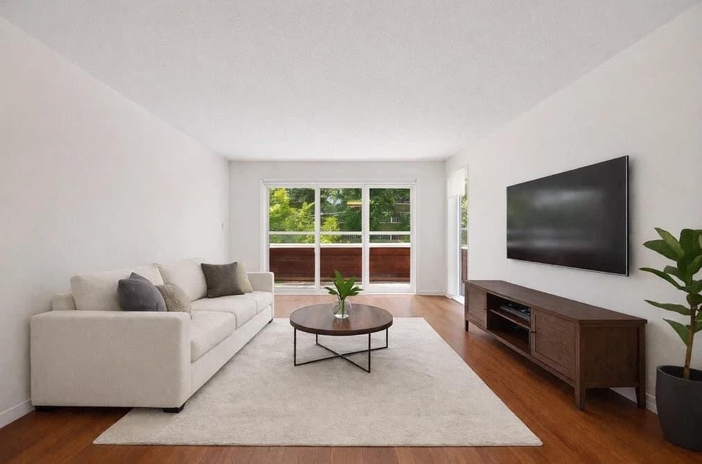 202 250 W 1ST STREET, North Vancouver, BC — Residential for Sale - Main Photo