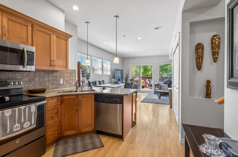 202 2655 MARY HILL ROAD, Port Coquitlam, BC — Residential for Sale - Main Photo