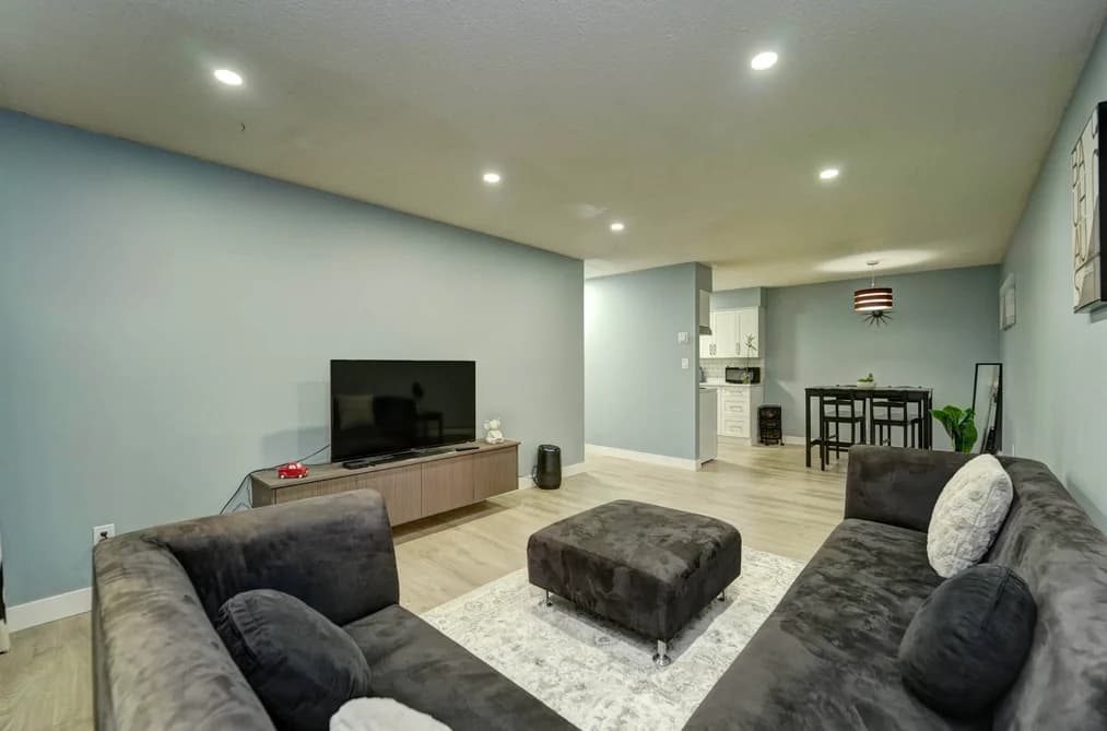202 33450 GEORGE FERGUSON WAY, Abbotsford, BC — Residential for Sale - Main Photo