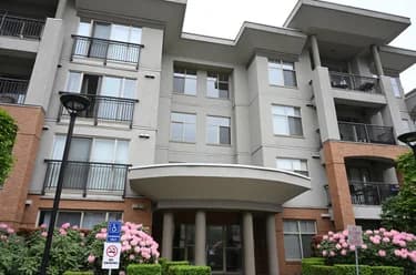 Condo for sale at 202 33545 Rainbow Avenue Abbotsford British Columbia - MLS: R3152113