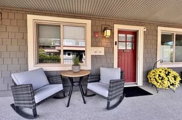Condo for sale at 202 414 Gower Point Road Gibsons British Columbia - MLS: R3143937