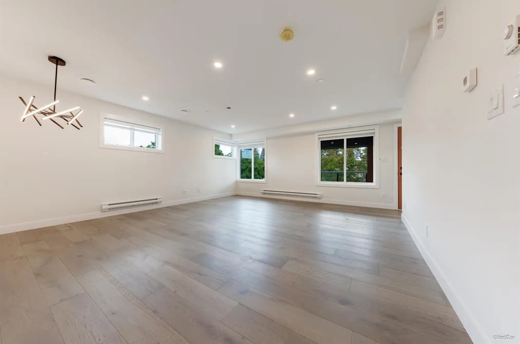 202 5092 SLOCAN STREET, Vancouver, BC — Residential for Sale - Photo 2