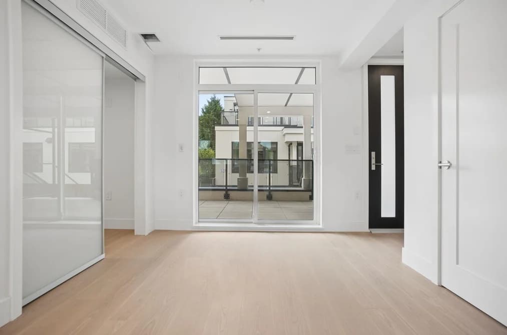202 578 W 24 AVENUE, Vancouver, BC — Residential for Sale - Photo 2
