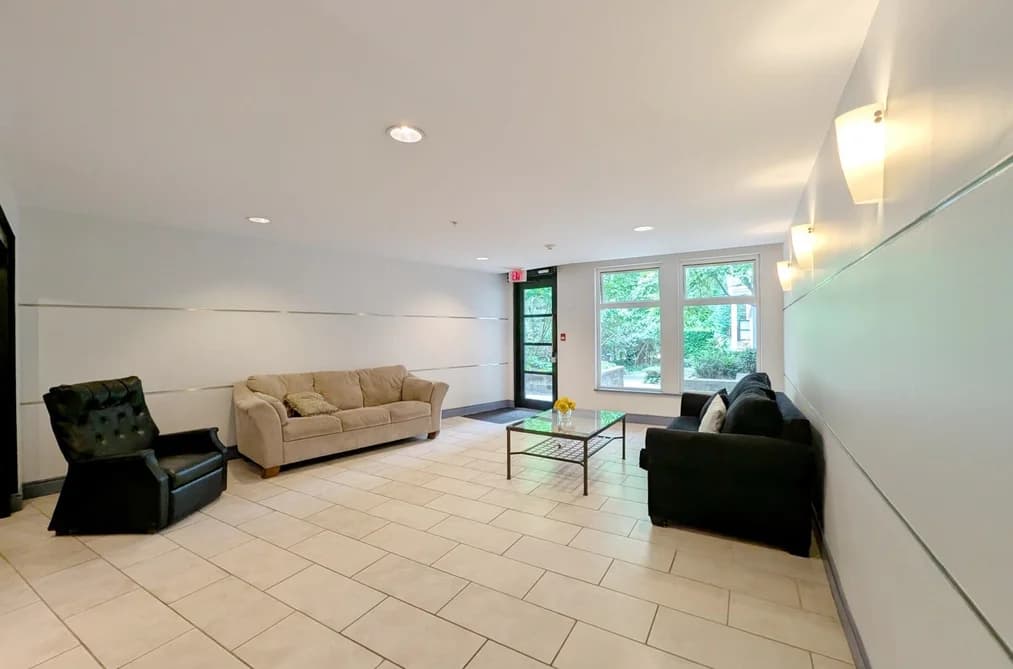202 6888 SOUTHPOINT DRIVE, Burnaby, BC — Residential for Sale - Photo 2