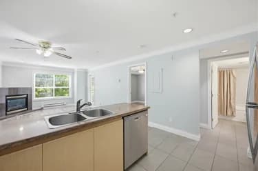 Condo for sale at 202 8115 121a Street Surrey British Columbia - MLS: R3117236