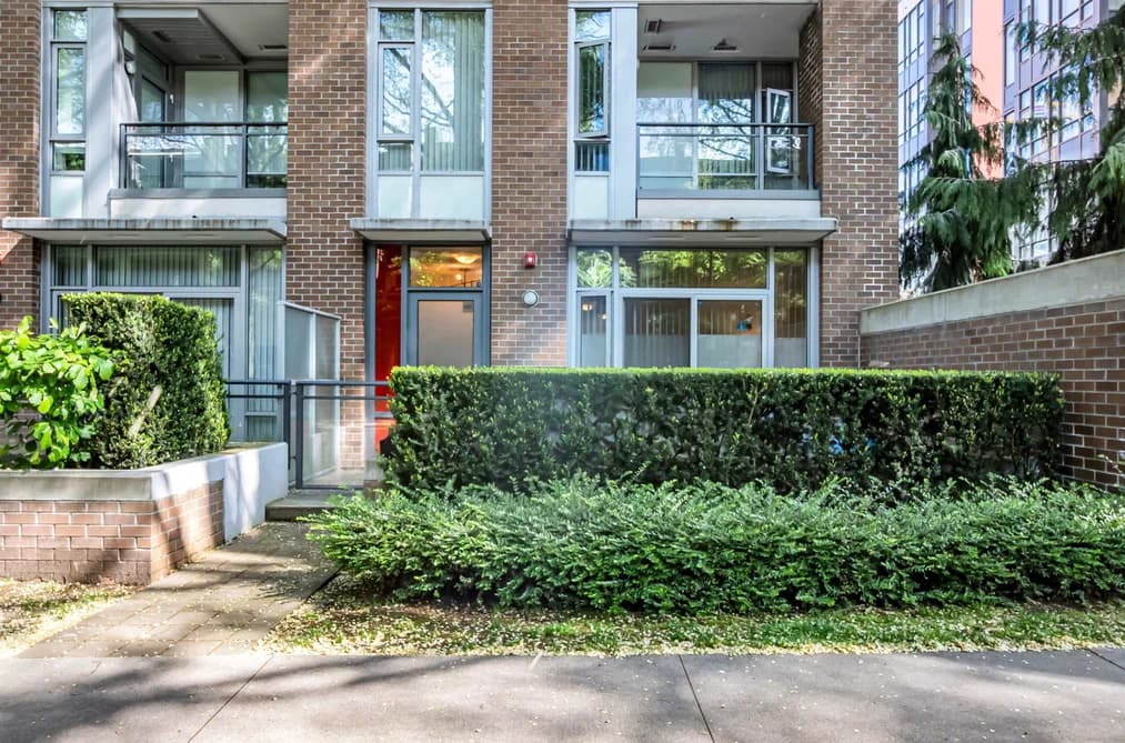 2021 W 10TH AVENUE, Vancouver, BC — Residential for Sale - Photo 2