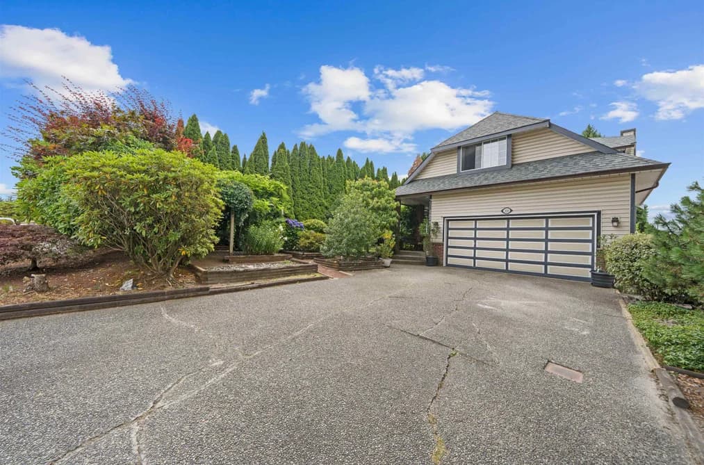 20240 121 AVENUE, Maple Ridge, BC — Residential for Sale - Photo 2