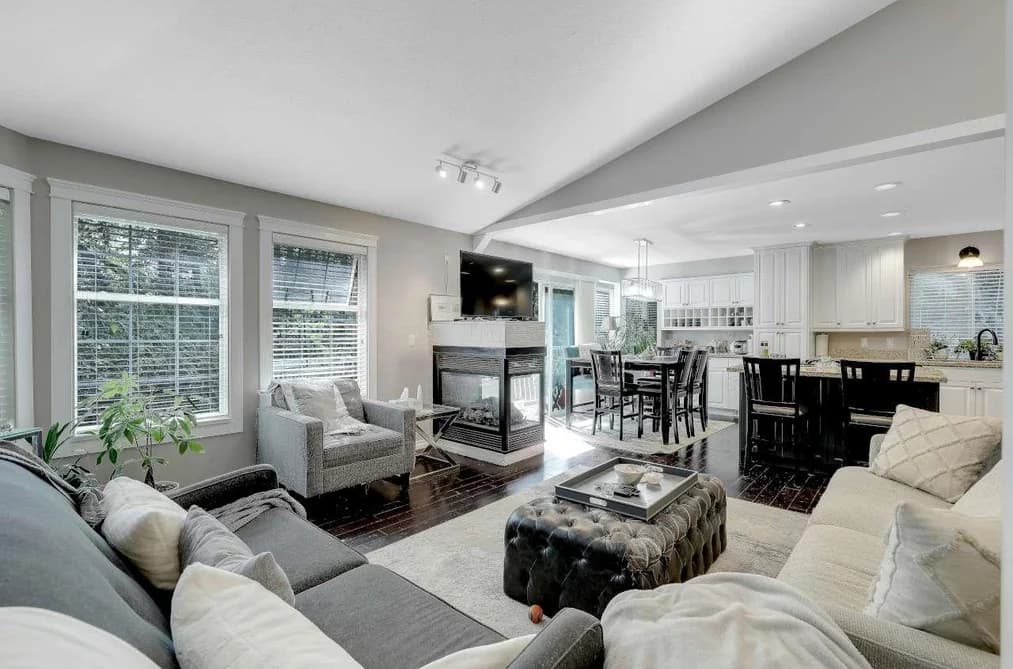 2028 SASKATCHEWAN AVENUE, Port Coquitlam, BC — Residential for Sale - Photo 2