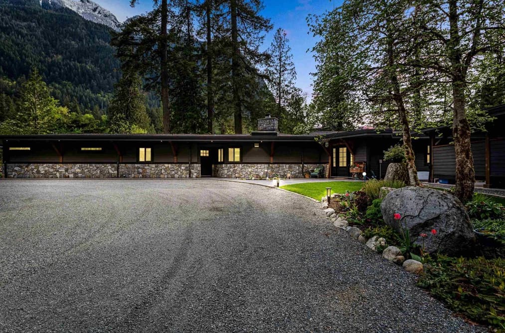 20295 KETTLE VALLEY ROAD, Hope, BC — Residential for Sale - Photo 2