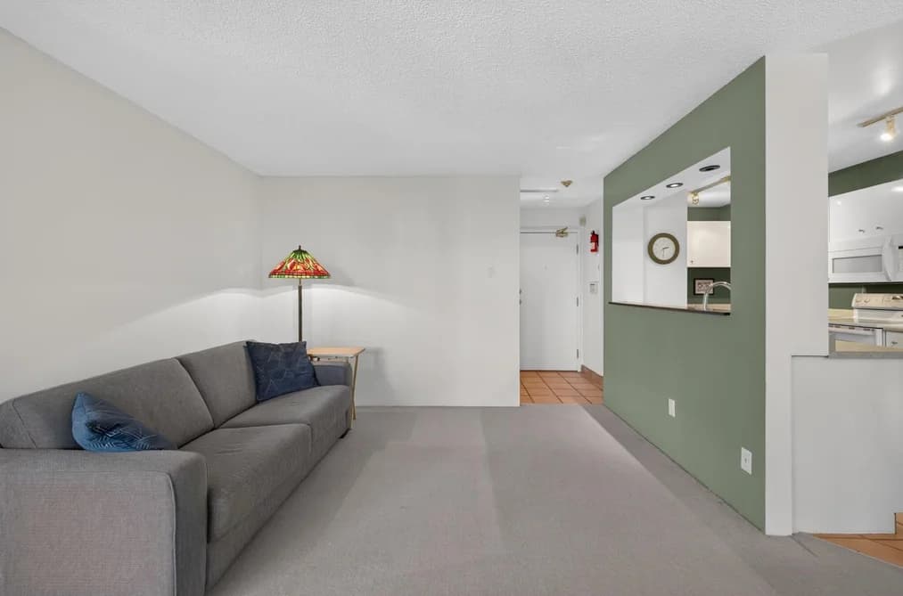 203 - 1080 Broughton Street, Vancouver, BC - MLS: R3178439 - Photo 2 203 - 1080 Broughton Street, Vancouver, BC - MLS: R3178439 - Photo 2
