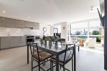 Condo for sale at 203 1160 Oxford Street White Rock British Columbia - MLS: R3091722