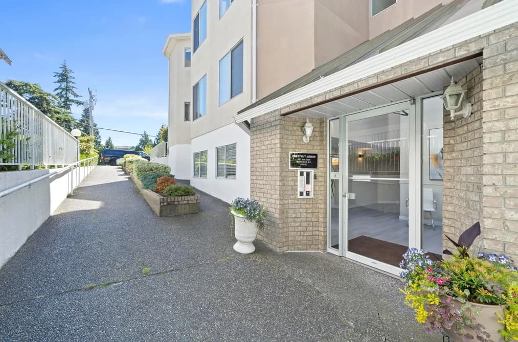 203 1327 BEST STREET, White Rock, BC — Residential for Sale - Photo 2