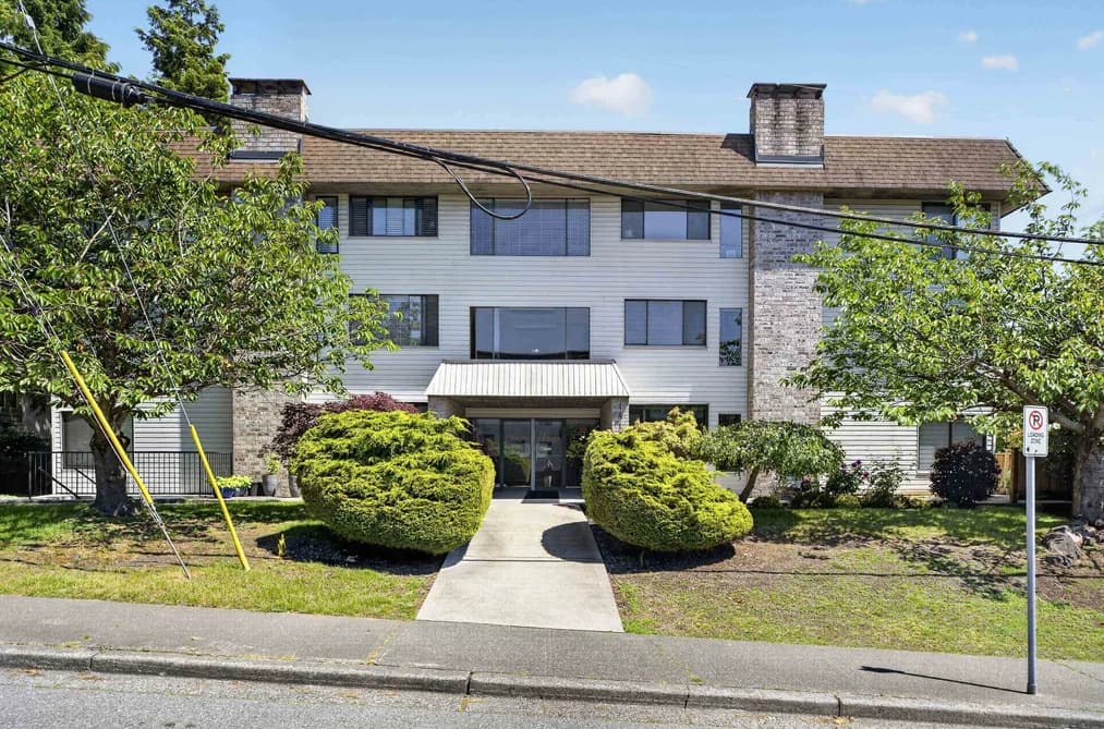 203 1410 BLACKWOOD STREET, White Rock, BC — Residential for Sale - Photo 2