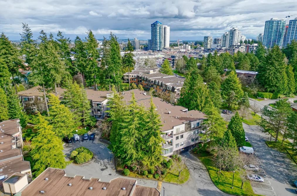 203 1740 SOUTHMERE CRESCENT, Surrey, BC — Residential for Sale - Photo 2