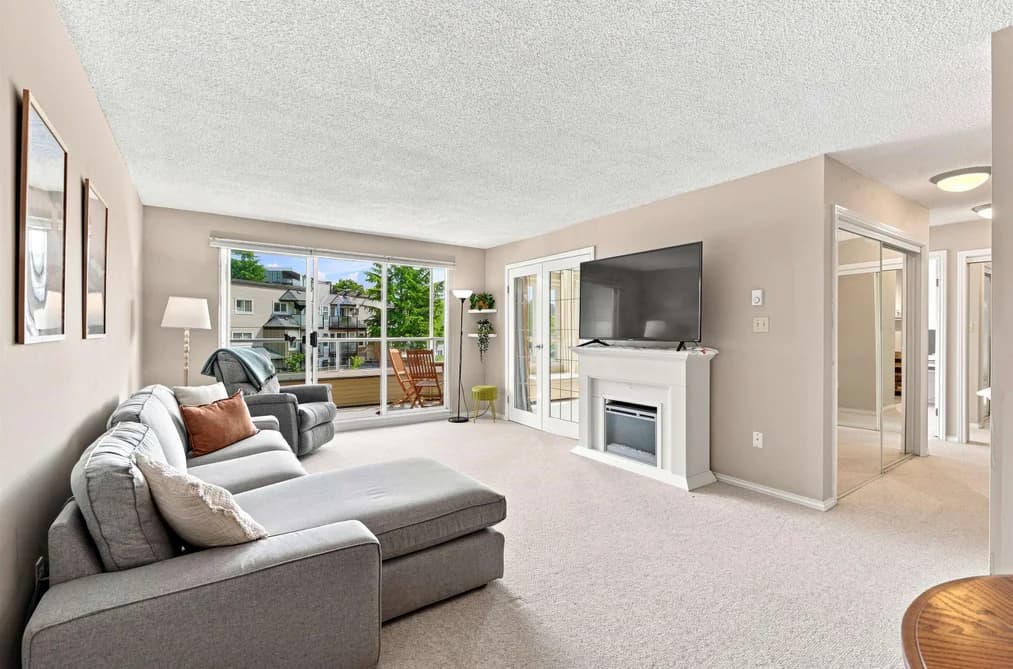 203 1840 E SOUTHMERE CRESCENT, Surrey, BC — Residential for Sale - Main Photo
