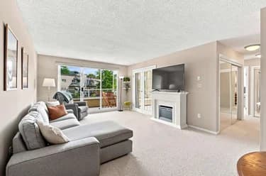 Condo for sale at 203 1840 E Southmere Crescent Surrey British Columbia - MLS: R3165212