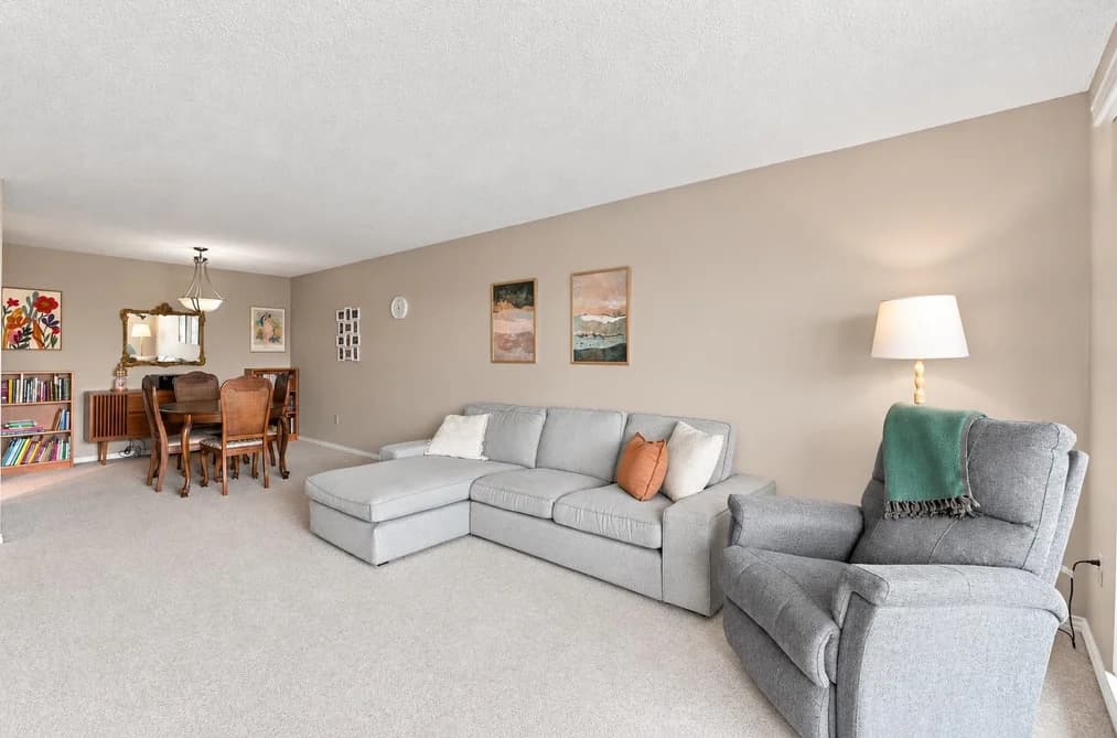 203 1840 E SOUTHMERE CRESCENT, Surrey, BC — Residential for Sale - Photo 2
