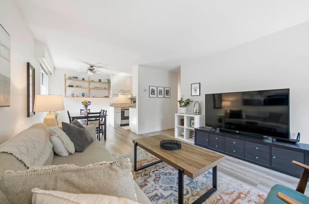 Condo for sale at 203 270 W 3rd Street North Vancouver British Columbia - MLS: R3144368