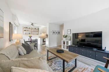 Condo for sale at 203 270 W 3rd Street North Vancouver British Columbia - MLS: R3144368
