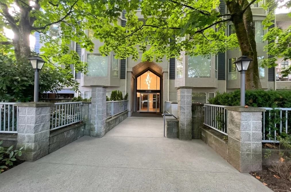 203 3720 W 8TH AVENUE, Vancouver BC V6R 1Z3 - Photo 1