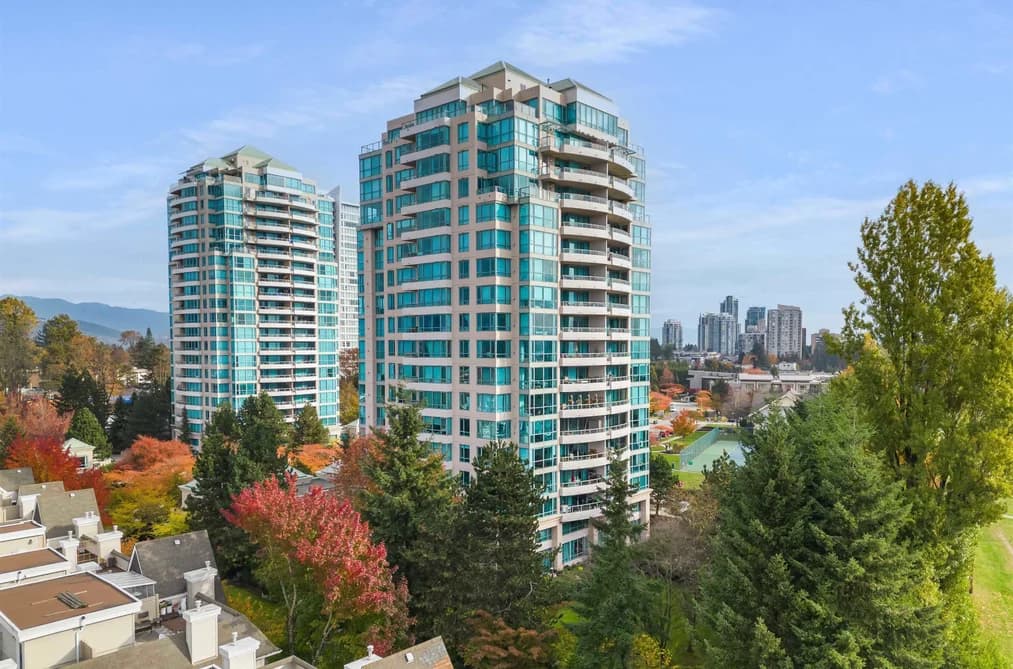 203 6622 SOUTHOAKS CRESCENT, Burnaby, BC — Residential for Sale - Main Photo