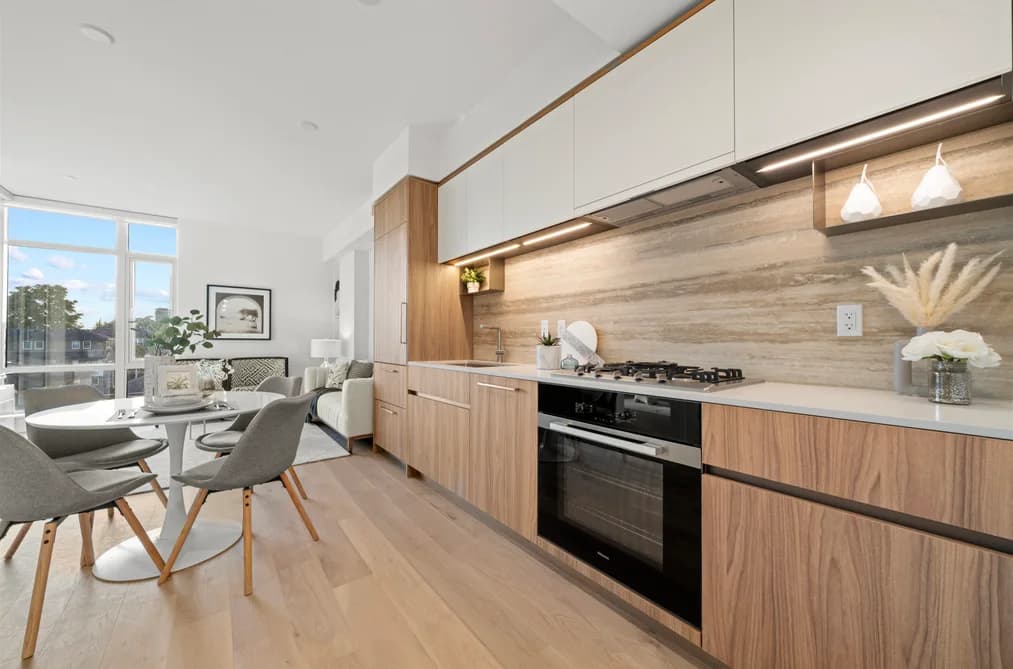 203-8486 Oak Street, Vancouver, BC - Condo for Sale - Photo 2 of 22