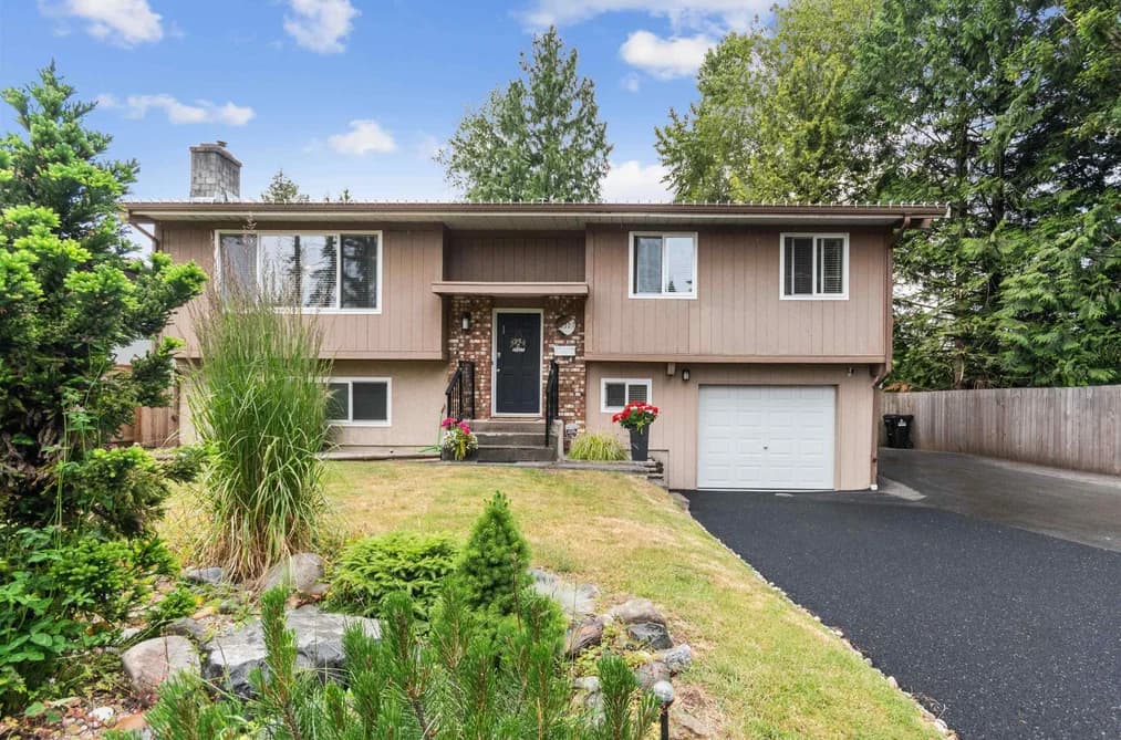 20327 44 AVENUE, Langley, BC — Residential for Sale - Main Photo