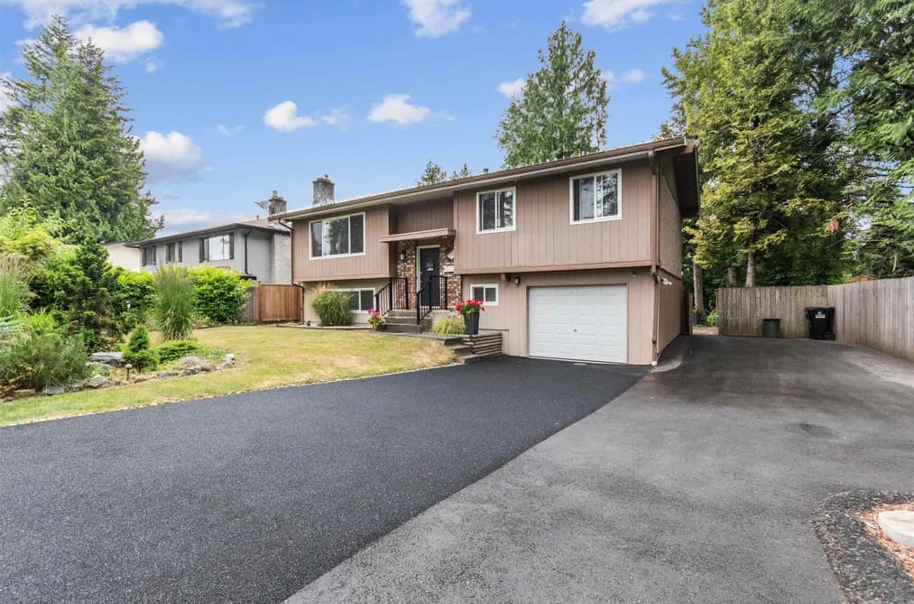 20327 44 AVENUE, Langley, BC — Residential for Sale - Photo 2