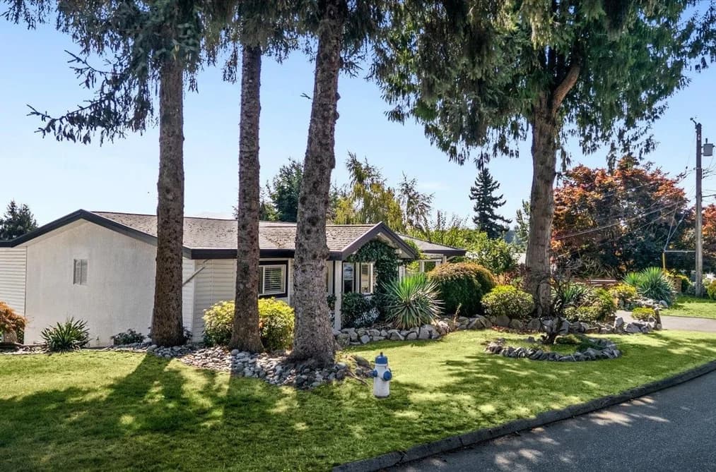 2034 MAJESTIC CRESCENT, Abbotsford, BC — Residential for Sale - Photo 2