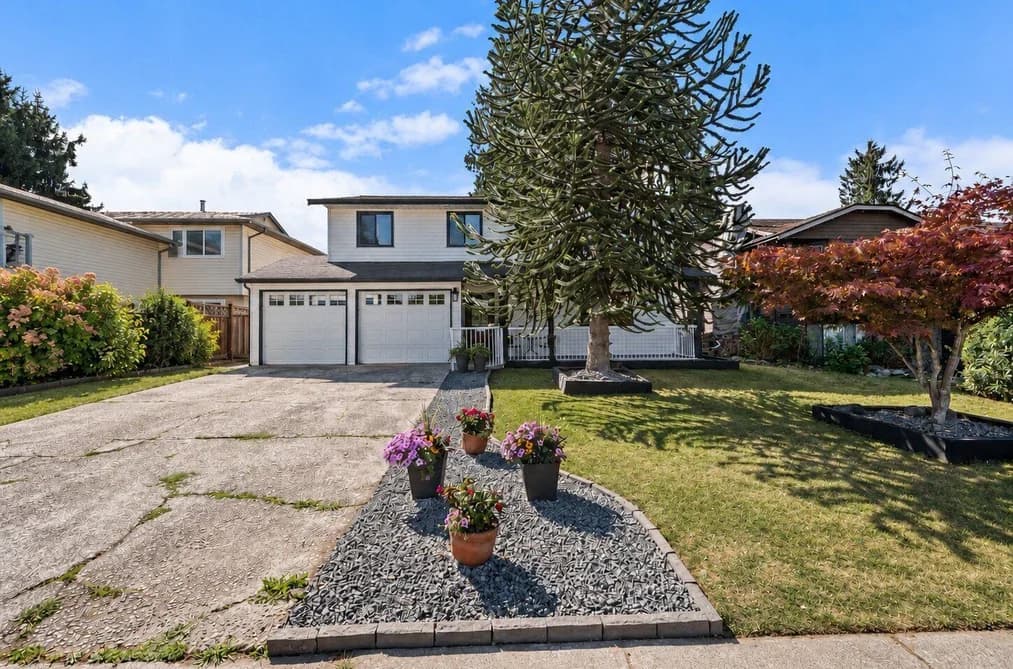 20360 THORNE AVENUE, Maple Ridge, BC — Residential for Sale - Main Photo