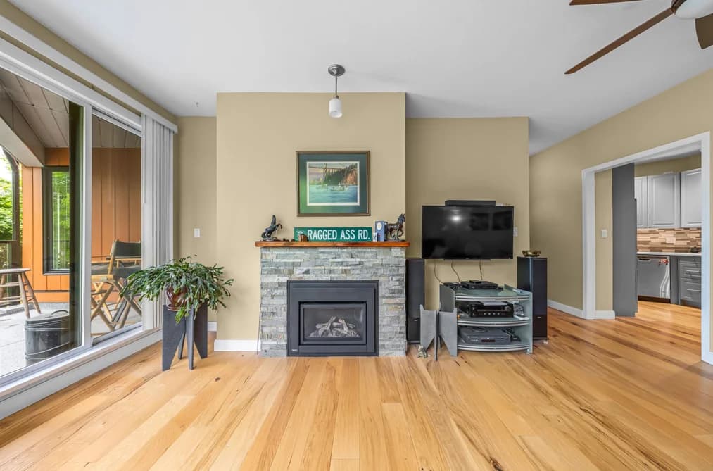 204 1150 QUAYSIDE DRIVE, New Westminster, BC — Residential for Sale - Photo 2