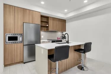 Condo for sale at 204 13439 94a Avenue Surrey British Columbia - MLS: R3124102