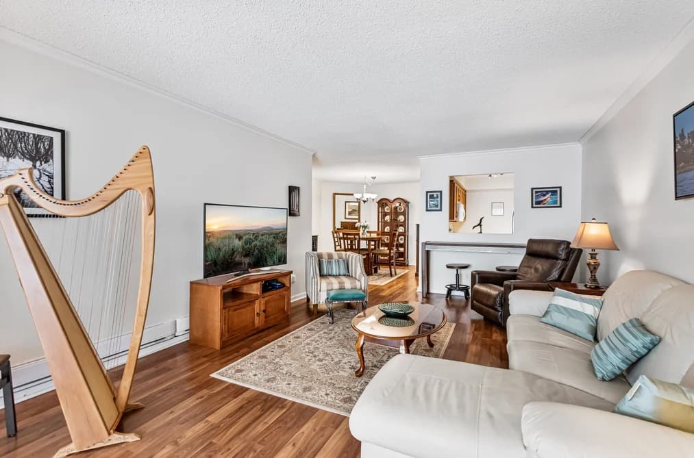 204 1458 BLACKWOOD STREET, White Rock, BC — Residential for Sale - Main Photo