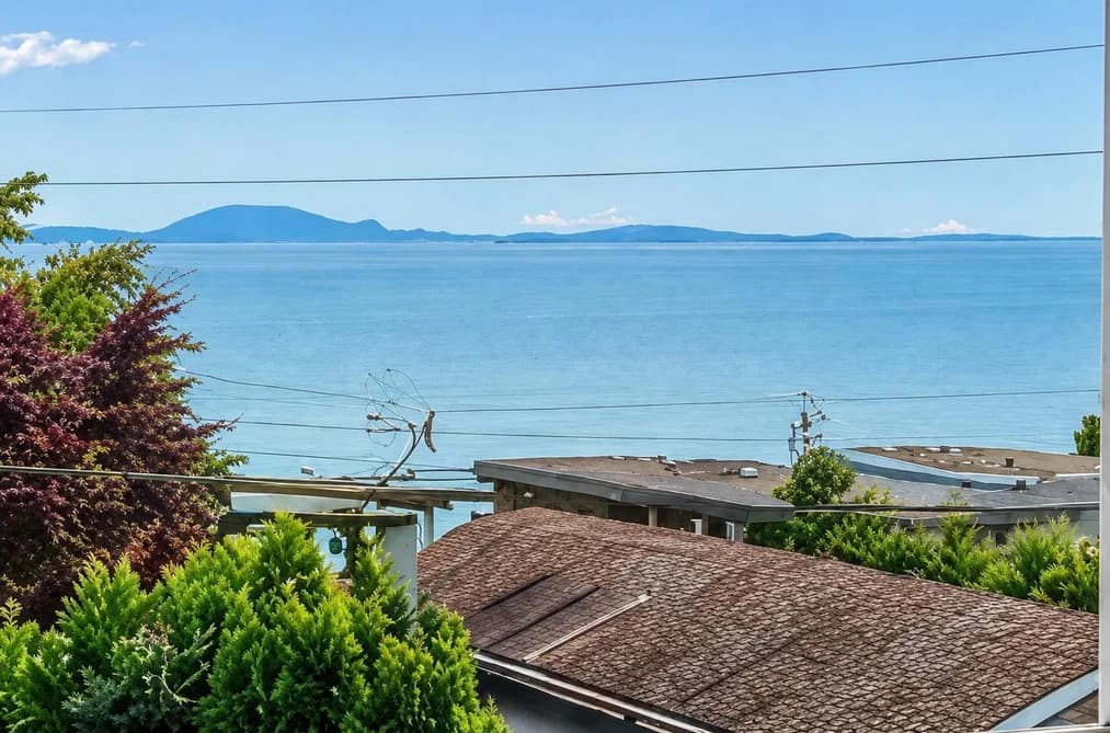 204 15176 BUENA VISTA AVENUE, White Rock, BC — Residential for Sale - Main Photo