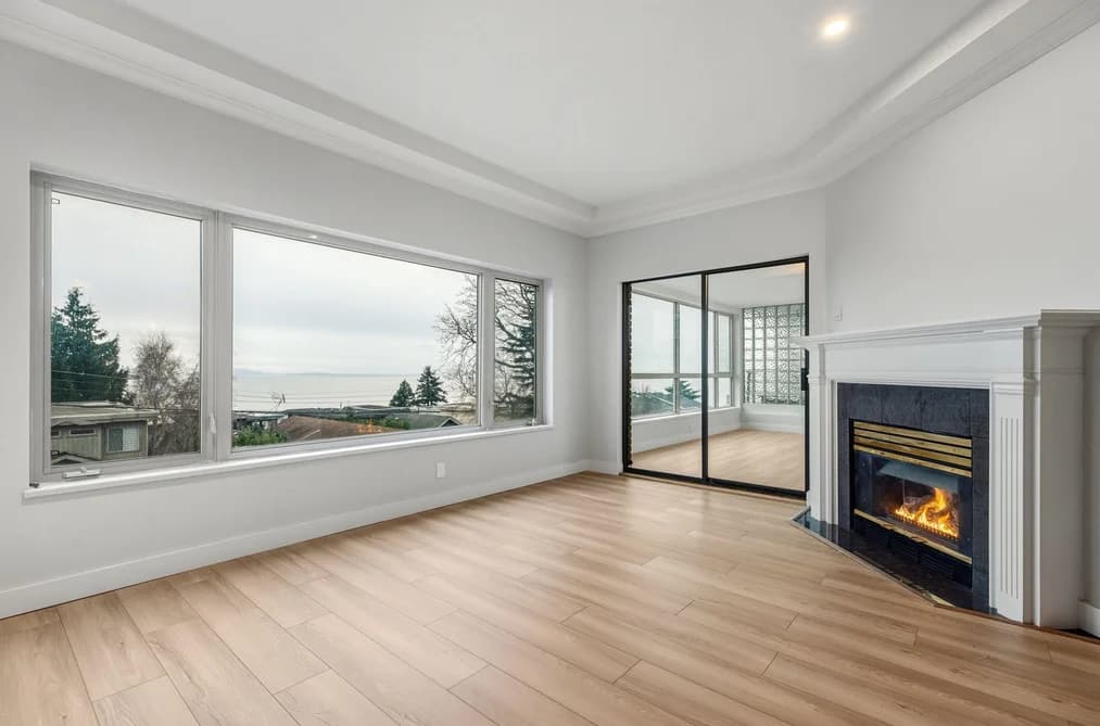 204 15176 BUENA VISTA AVENUE, White Rock, BC — Residential for Sale - Photo 2