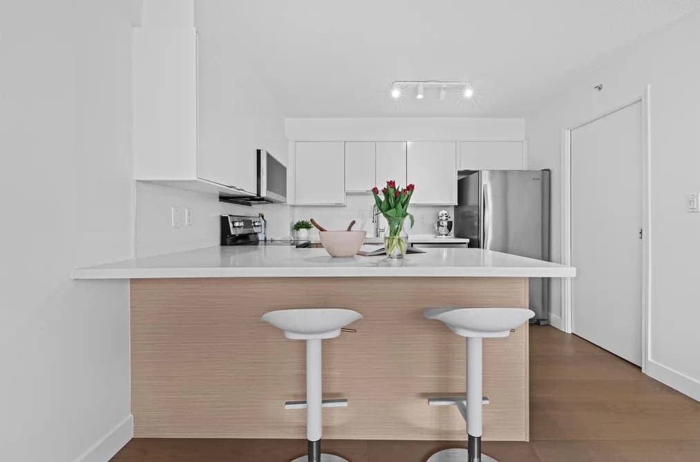204 1633 W 8TH AVENUE, Vancouver, BC — Residential for Sale - Main Photo