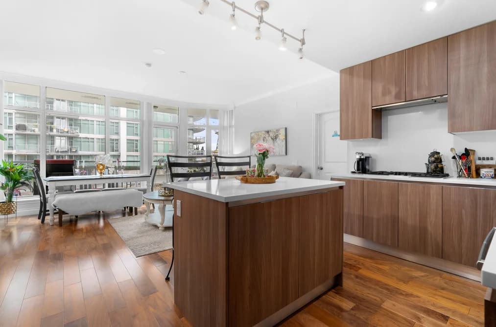 204 175 VICTORY SHIP WAY, North Vancouver, BC — Residential for Sale - Photo 2